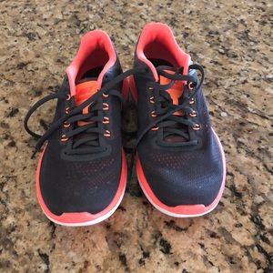 Brand new Nike runners